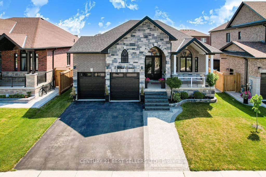 Property Photo: 5 Wood Crescent ON L0M 1B5