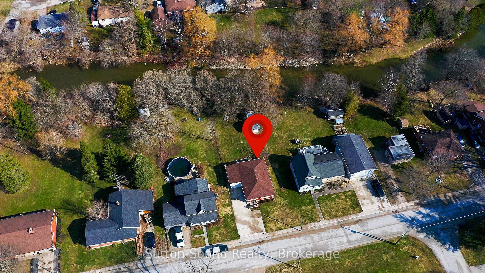 Property Photo: 60 Mill Street ON N0H 2N0
