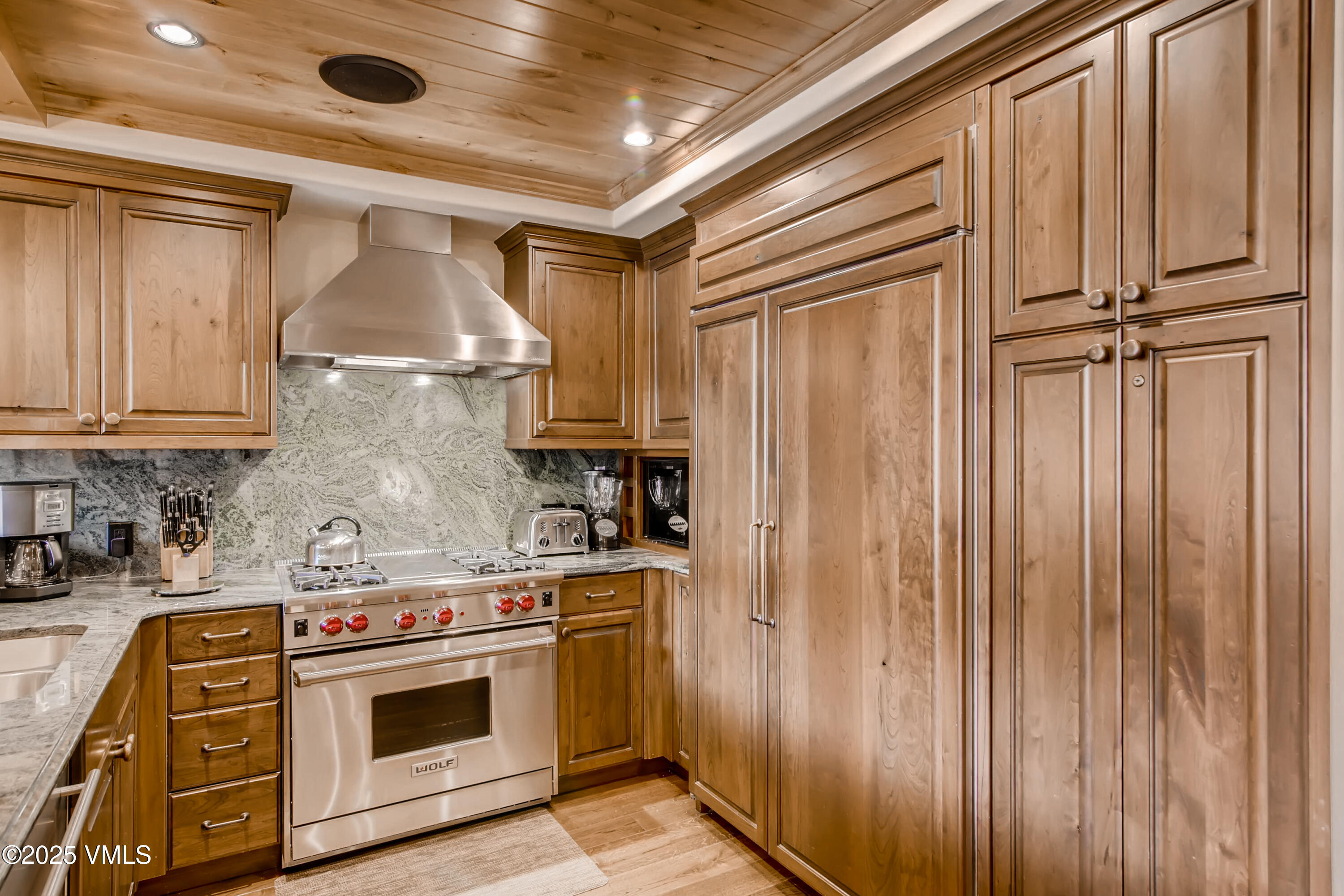 Property Photo: 434 S Frontage Road E 403 CO 81657