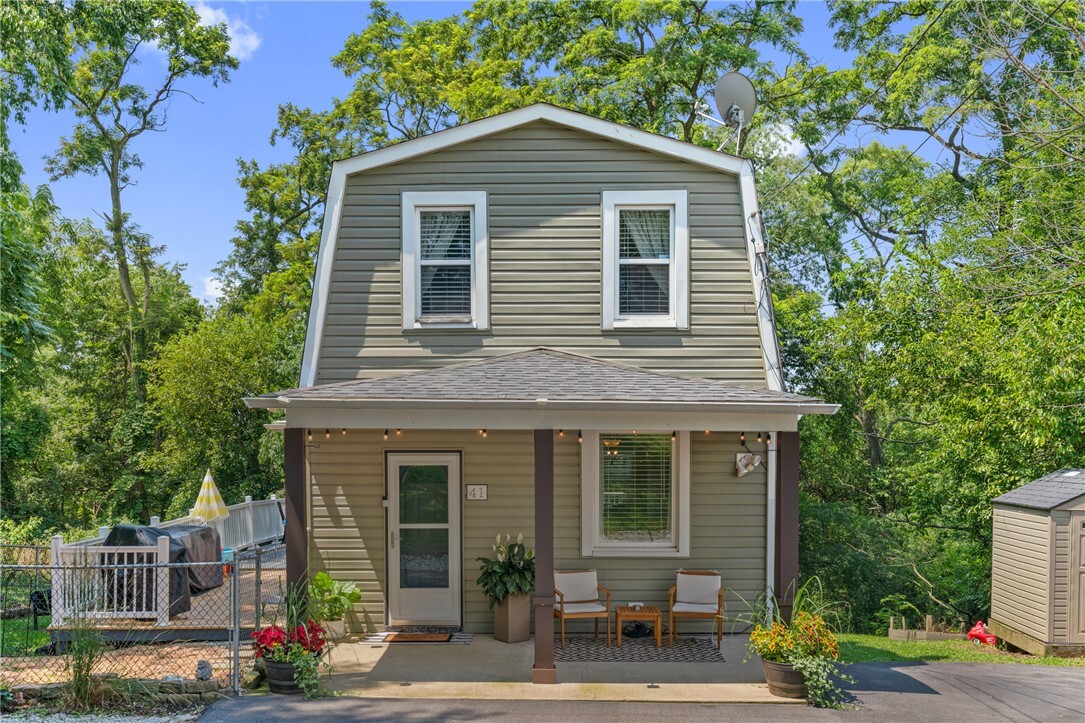 41 Herbst Rd  Kennedy Twp PA 15108 photo