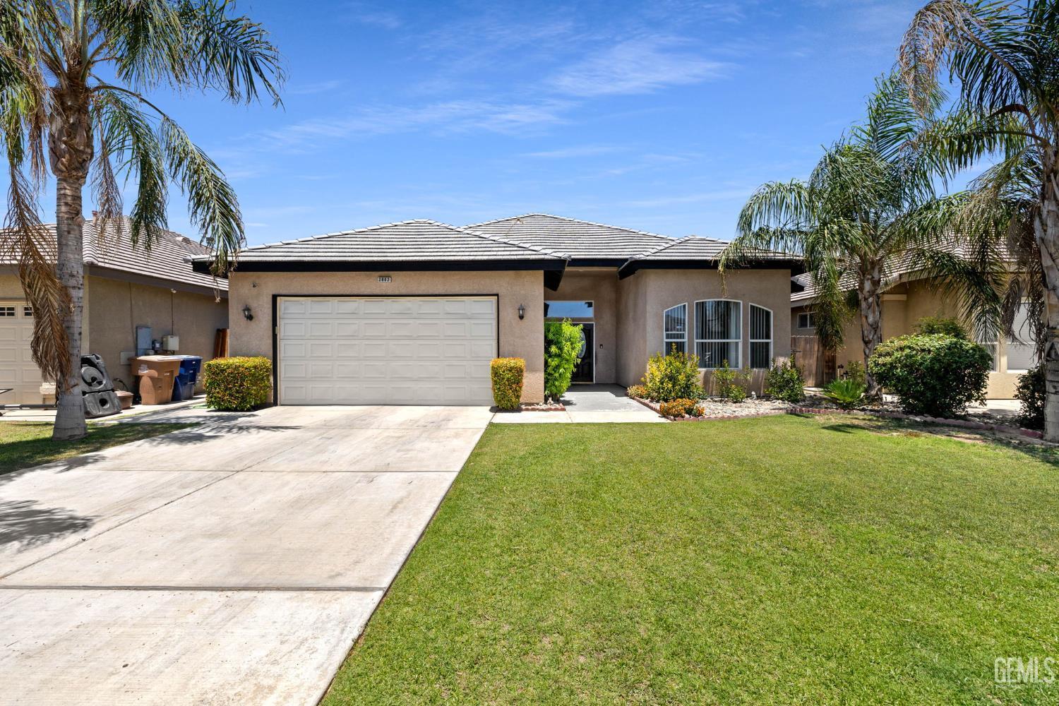 Property Photo:  2802 Silver Shore Lane  CA 93313 