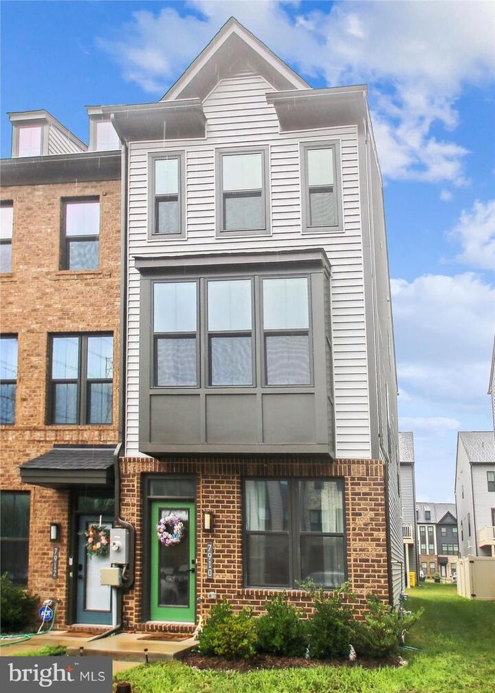 Property Photo: 7910 Chatuga Way MD 21060