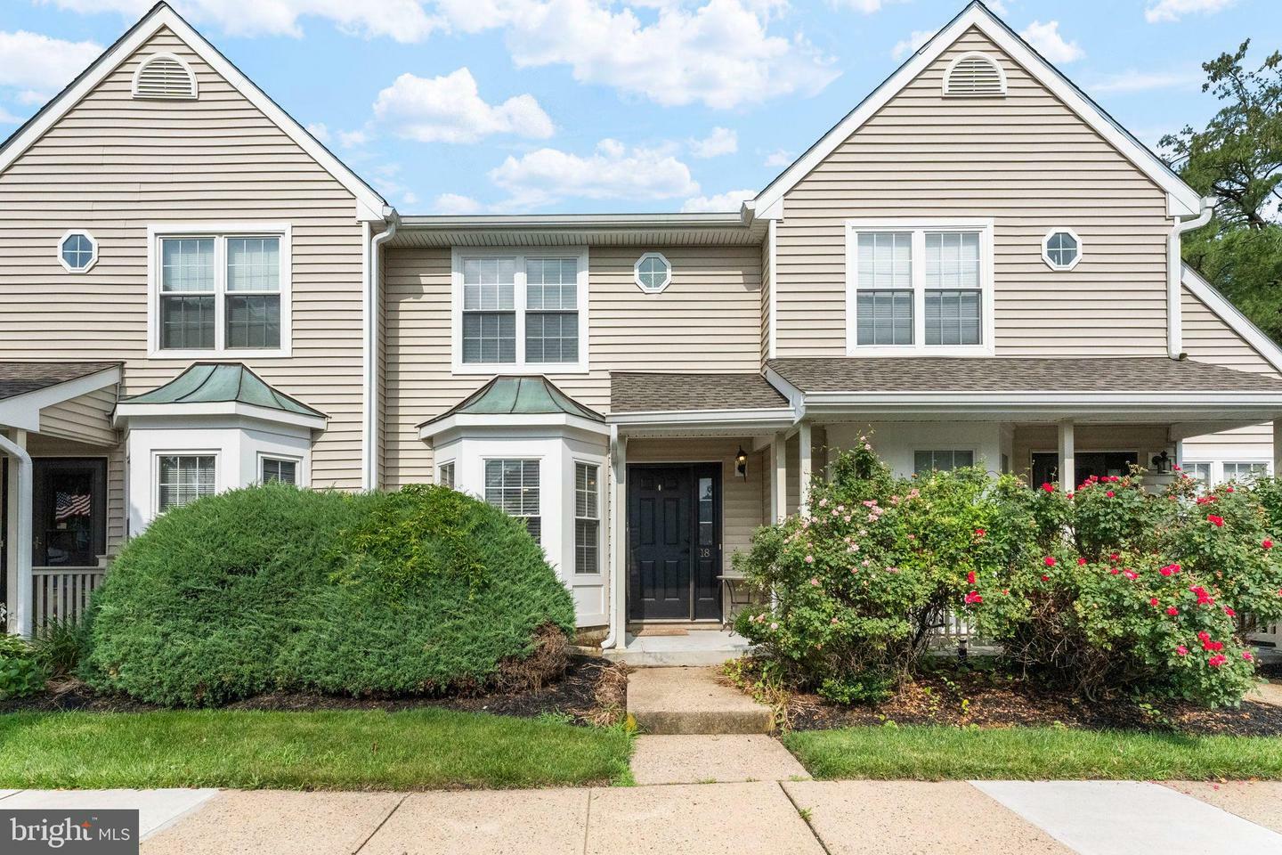 18 Washington Court  Hightstown NJ 08520 photo