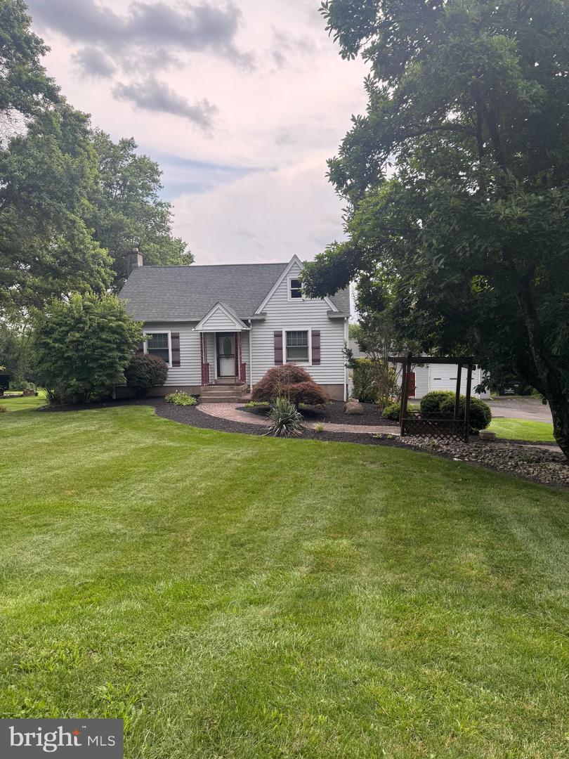 Property Photo: 89 Stump Road PA 19454