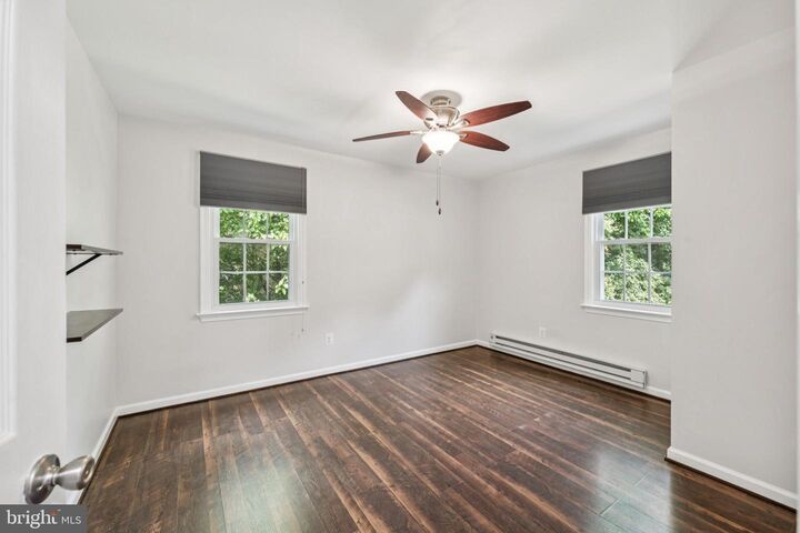 Property Photo: 217 Locust Avenue VA 22443