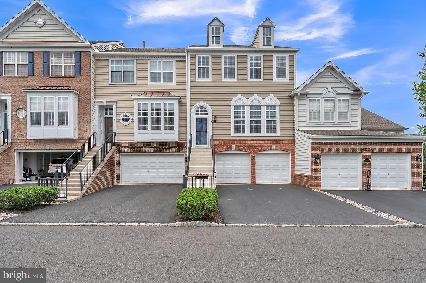 Property Photo: 9 Cornerstone Court PA 18901