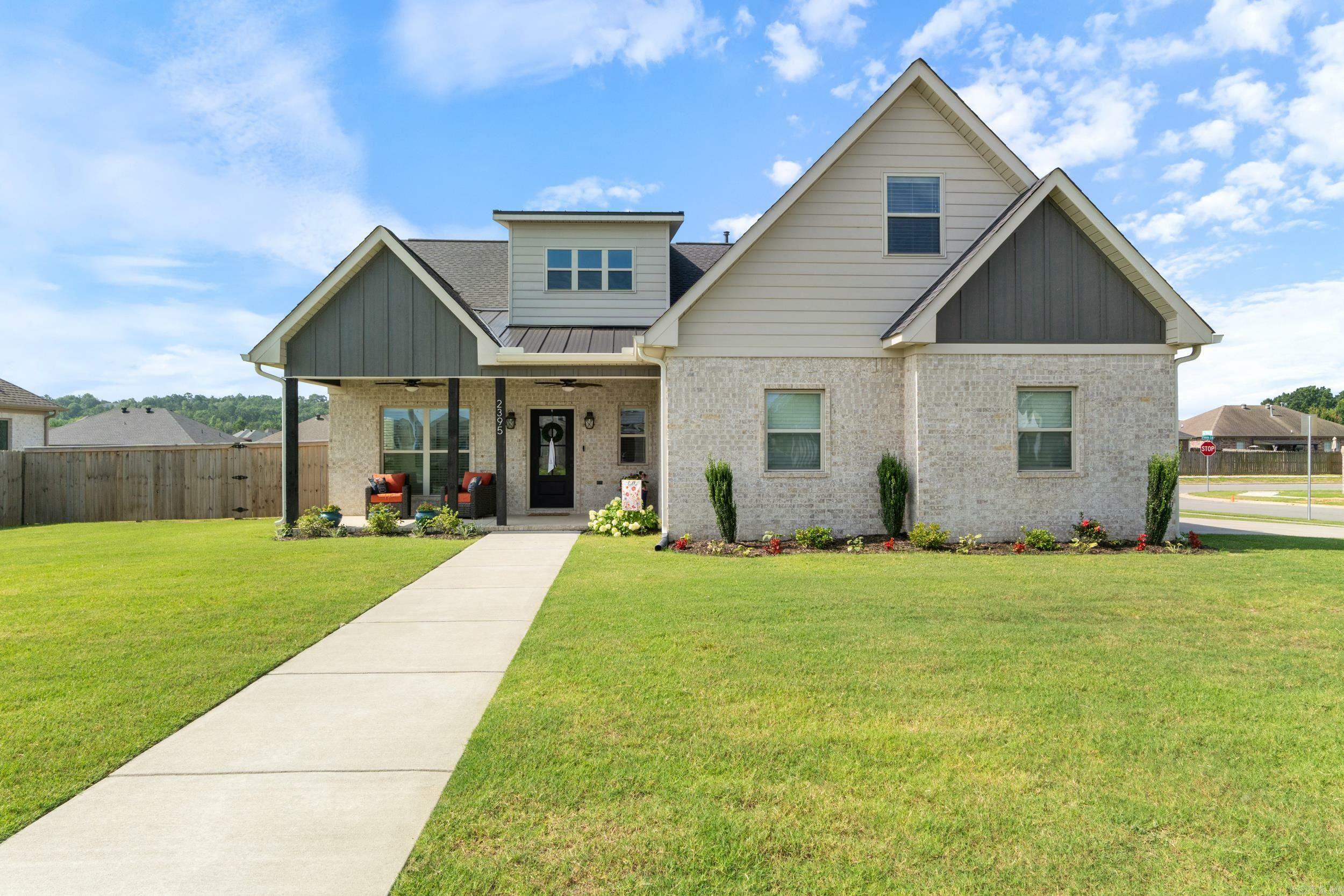 Property Photo: 2395 Bridgegate Drive AR 72034