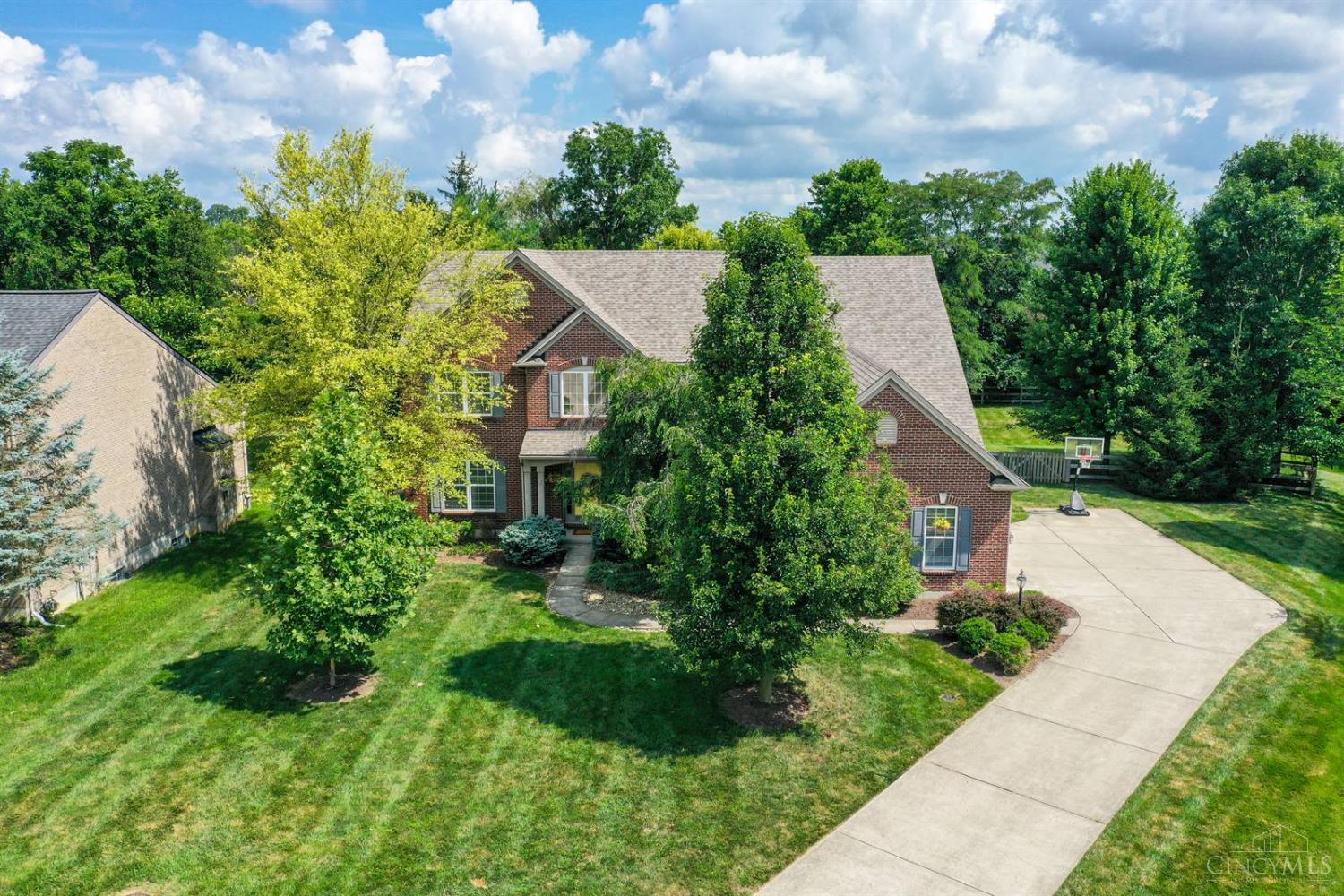 Property Photo: 4013 Chanticleer Lane OH 45040