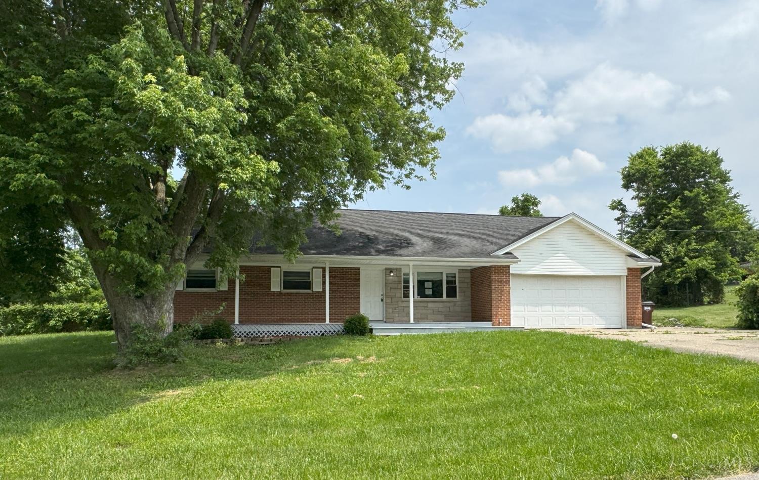 6686 Catskill Drive  Franklin OH 45005 photo
