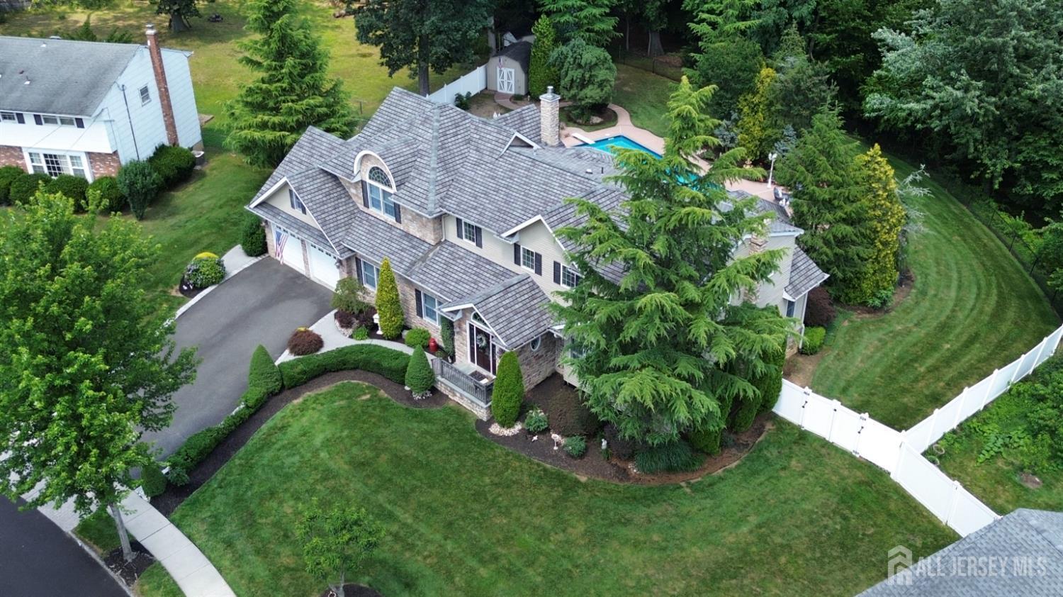 Property Photo: 7 Willis Court NJ 08816