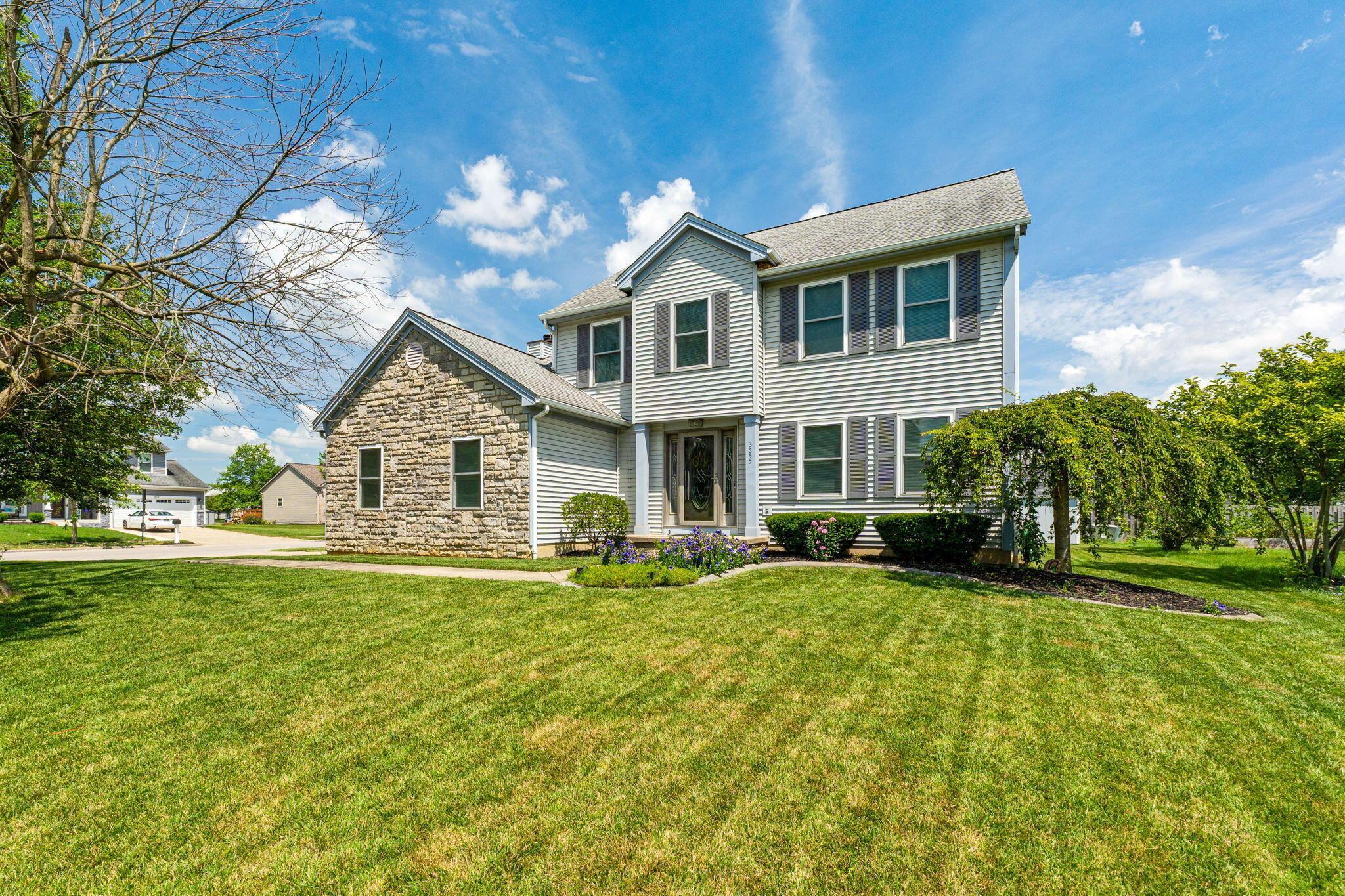 Property Photo:  3655 Lake Albert Way  OH 43123 