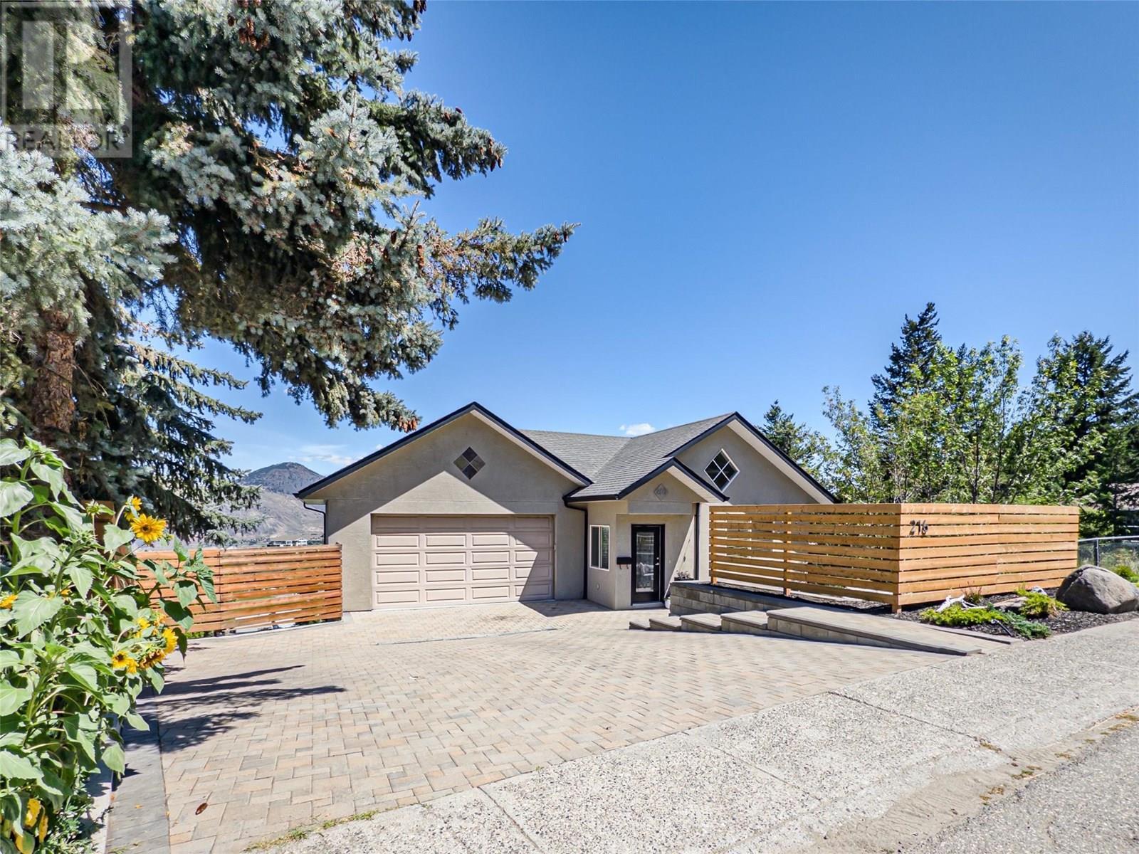 216 Monmouth Drive  Kamloops BC V2E 1M1 photo