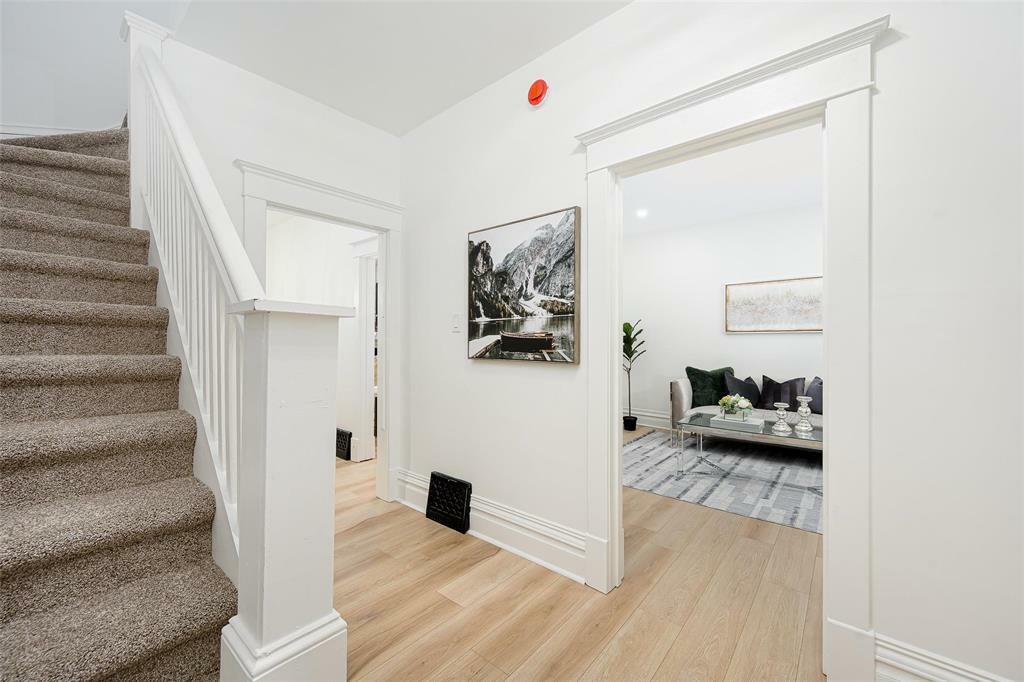 Property Photo: 535 Camden Place MB R3G 2V8
