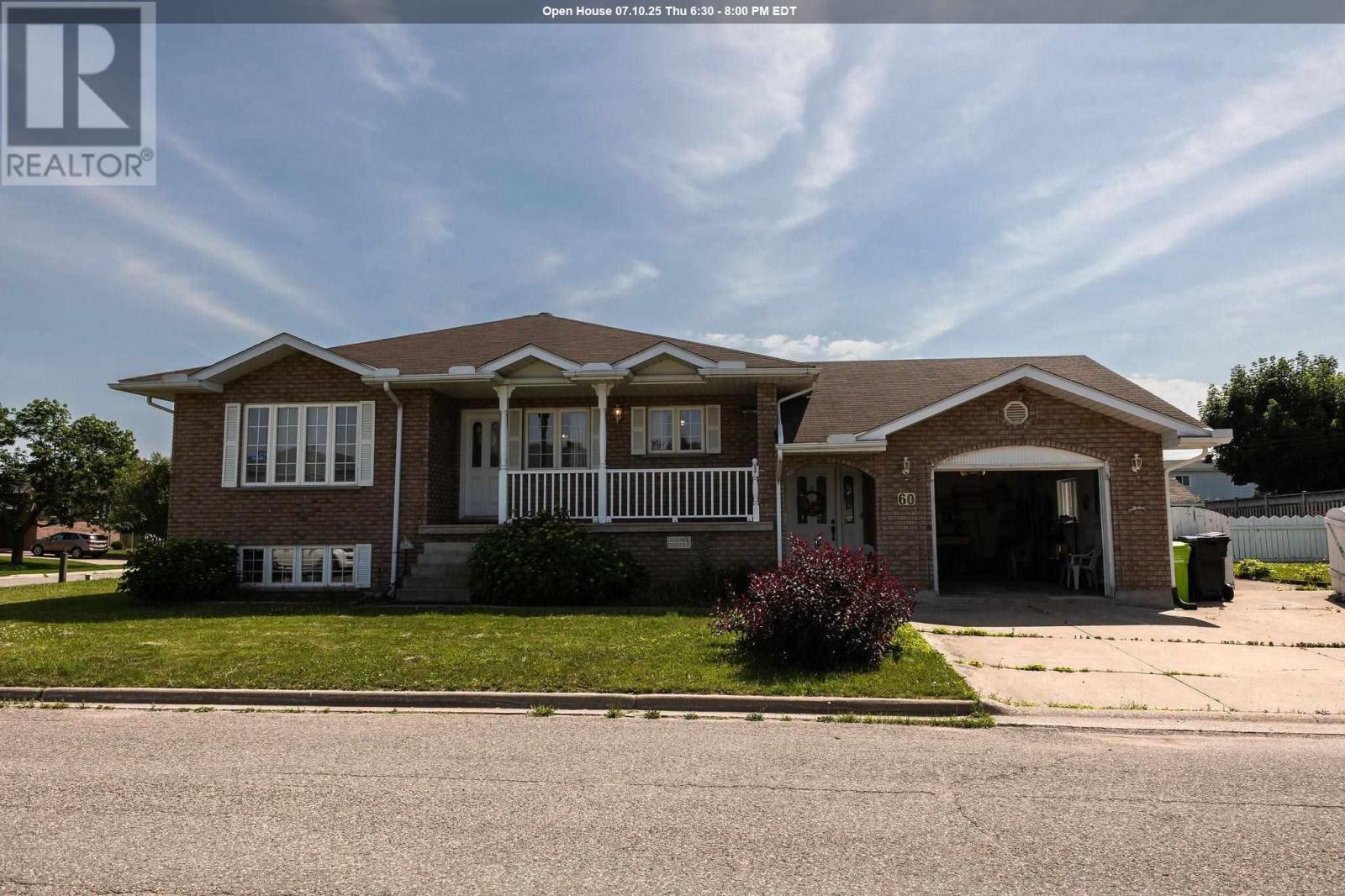 Property Photo: 60 Nichol Ave ON P6C 4V4