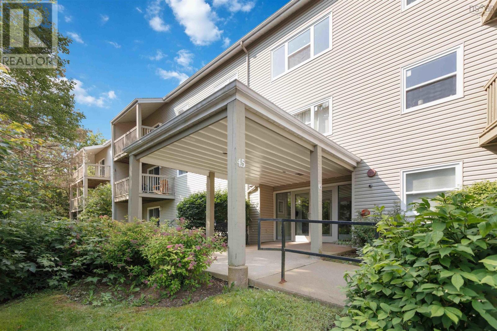 Photo de la propriété:  45 Chelton Woods Lane 105  NS B3M 3Z7 