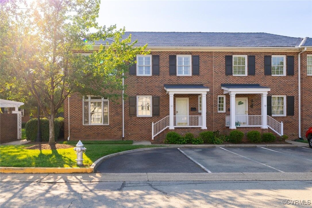 Property Photo:  50 E Lock Lane  VA 23226 