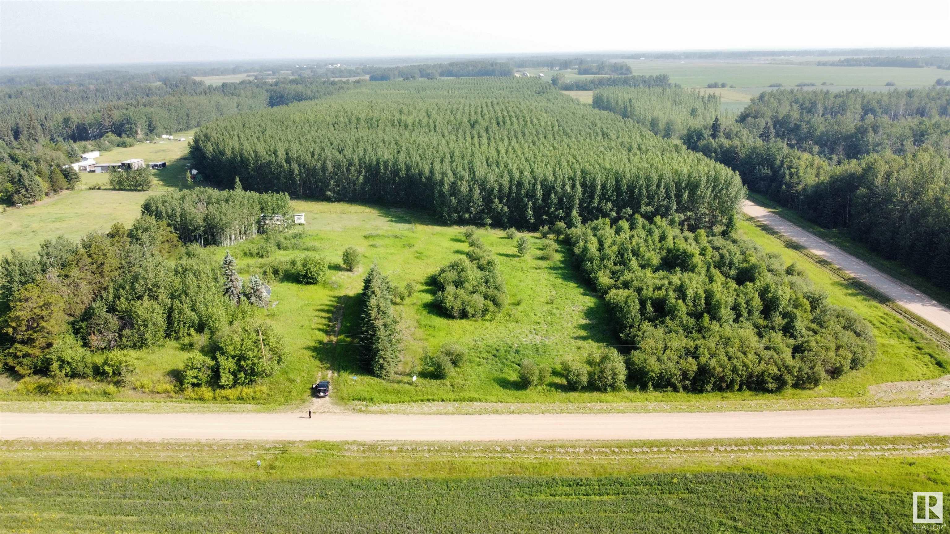 Property Photo:  184006 Twp Rd 680  AB T0A 1V0 