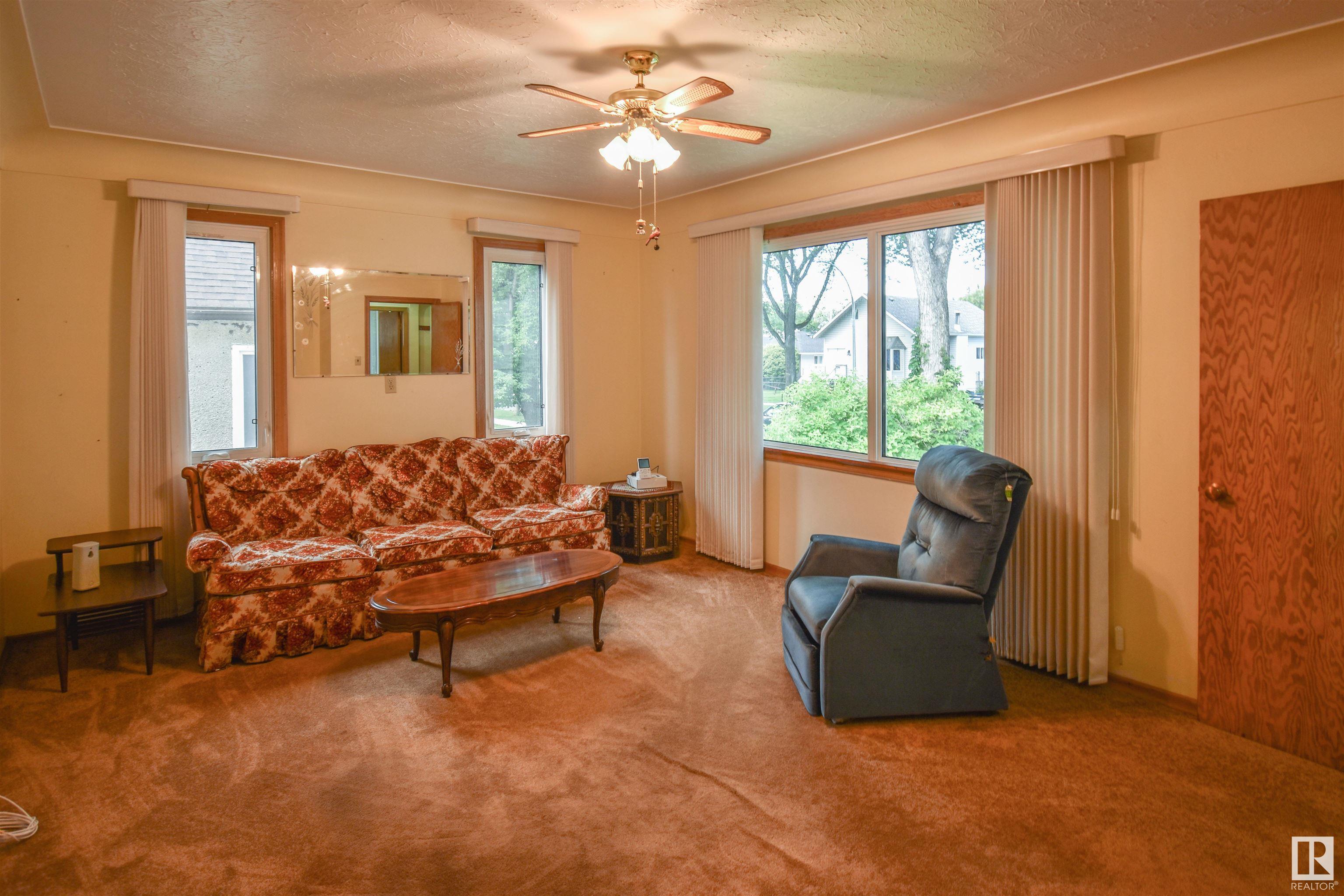 Photo de la propriété: 12743 118 Street NW AB T5E 5K9