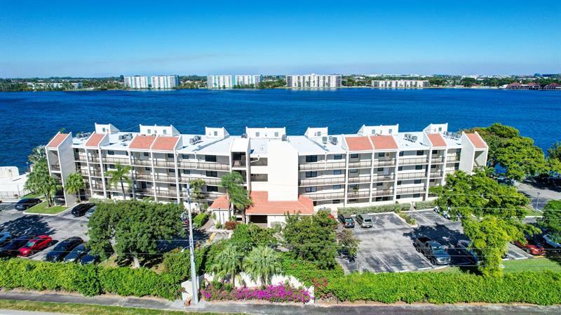 Property Photo: 115 Lake Emerald Dr 403 FL 33309