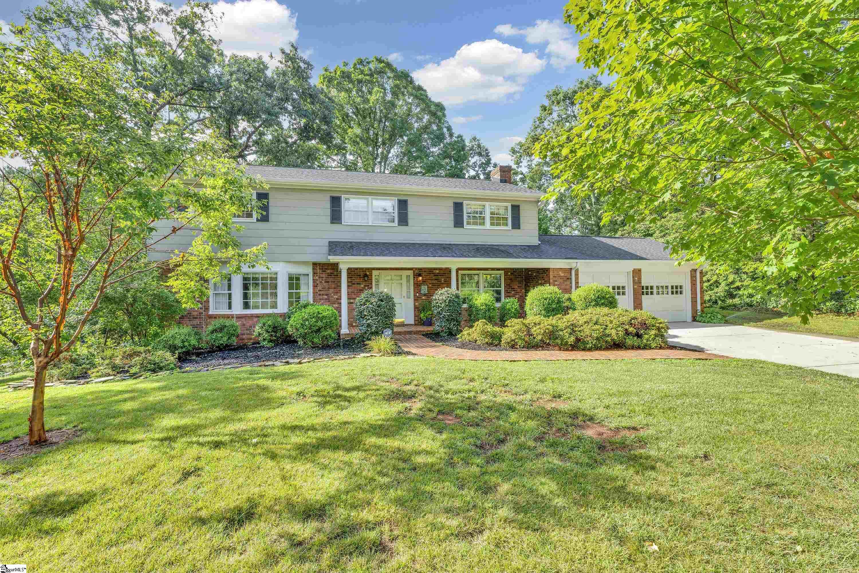 Property Photo: 8 Compton Drive SC 29615