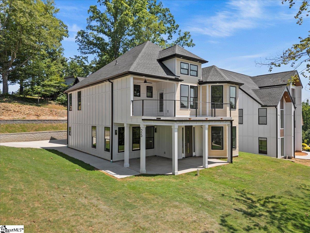 Property Photo: 25 Harbor Drive SC 29611
