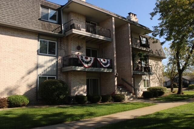 Property Photo: 1725 Homan Drive 305 IN 46375