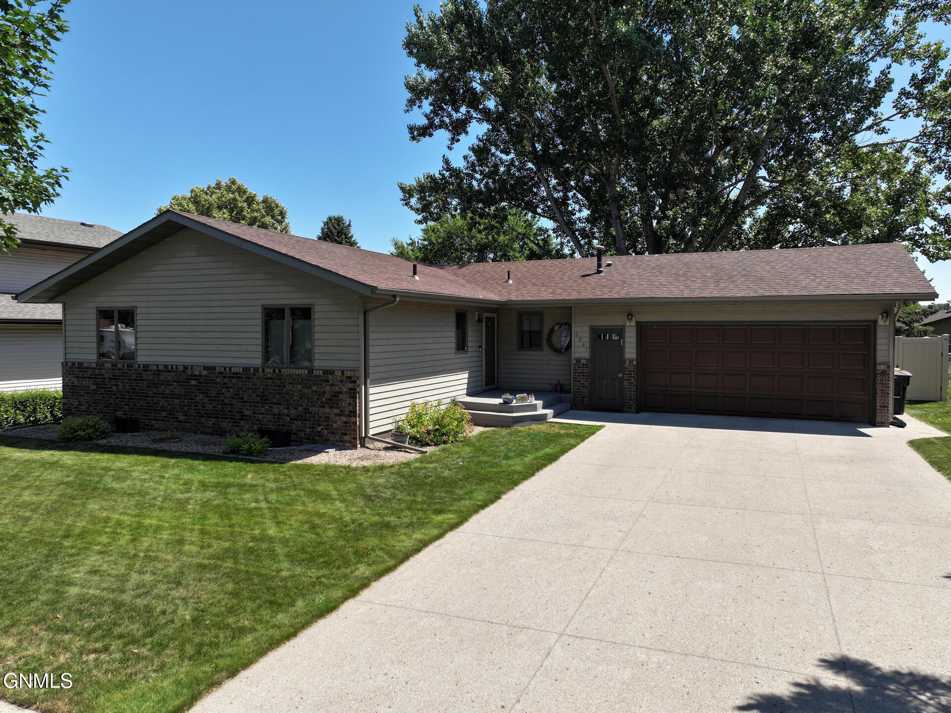 1861 22nd Street N  Bismarck ND 58501 photo