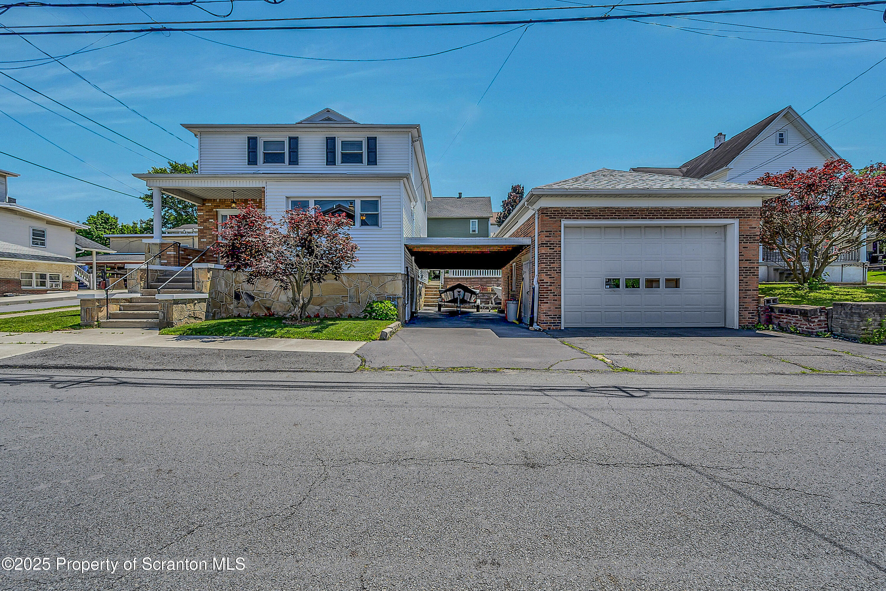 201 Franklin Street  Dunmore PA 18512 photo