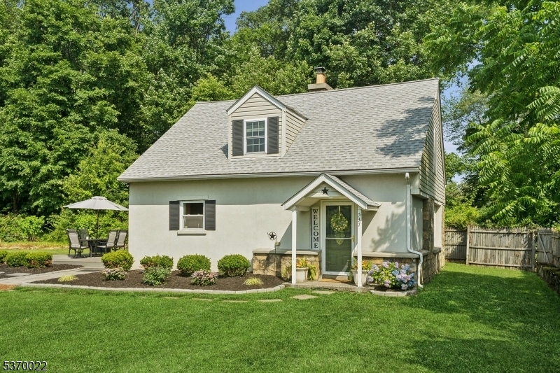 537 W Hill Rd  Lebanon Twp. NJ 08826 photo