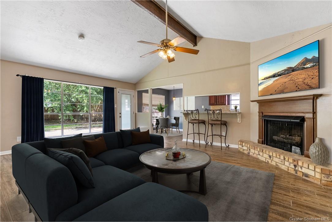 Property Photo: 1413 S Meadow Lane LA 70605