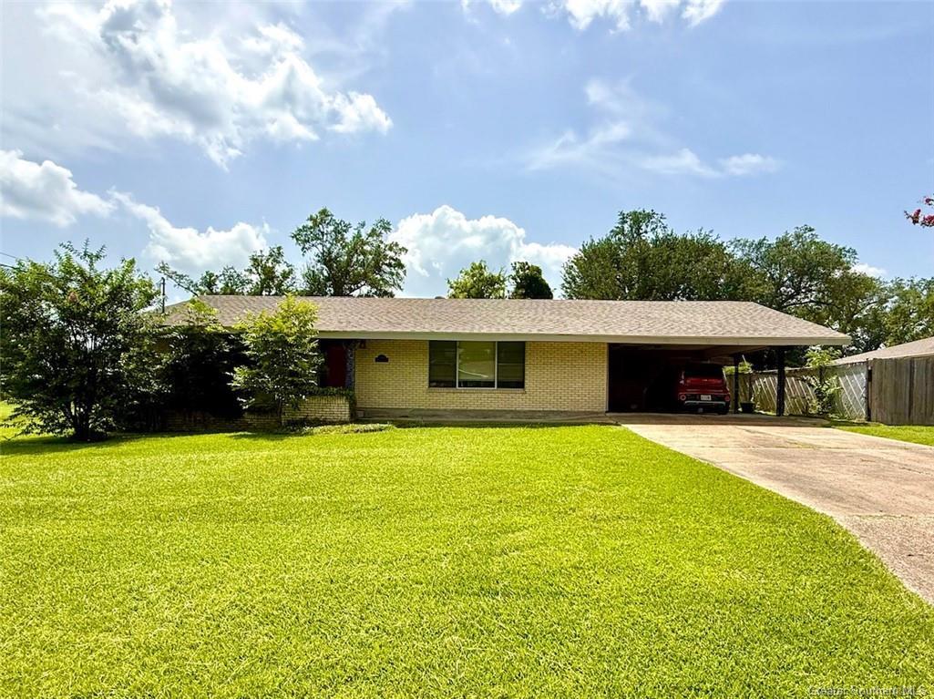 Property Photo: 4114 Pleasant Drive LA 70605