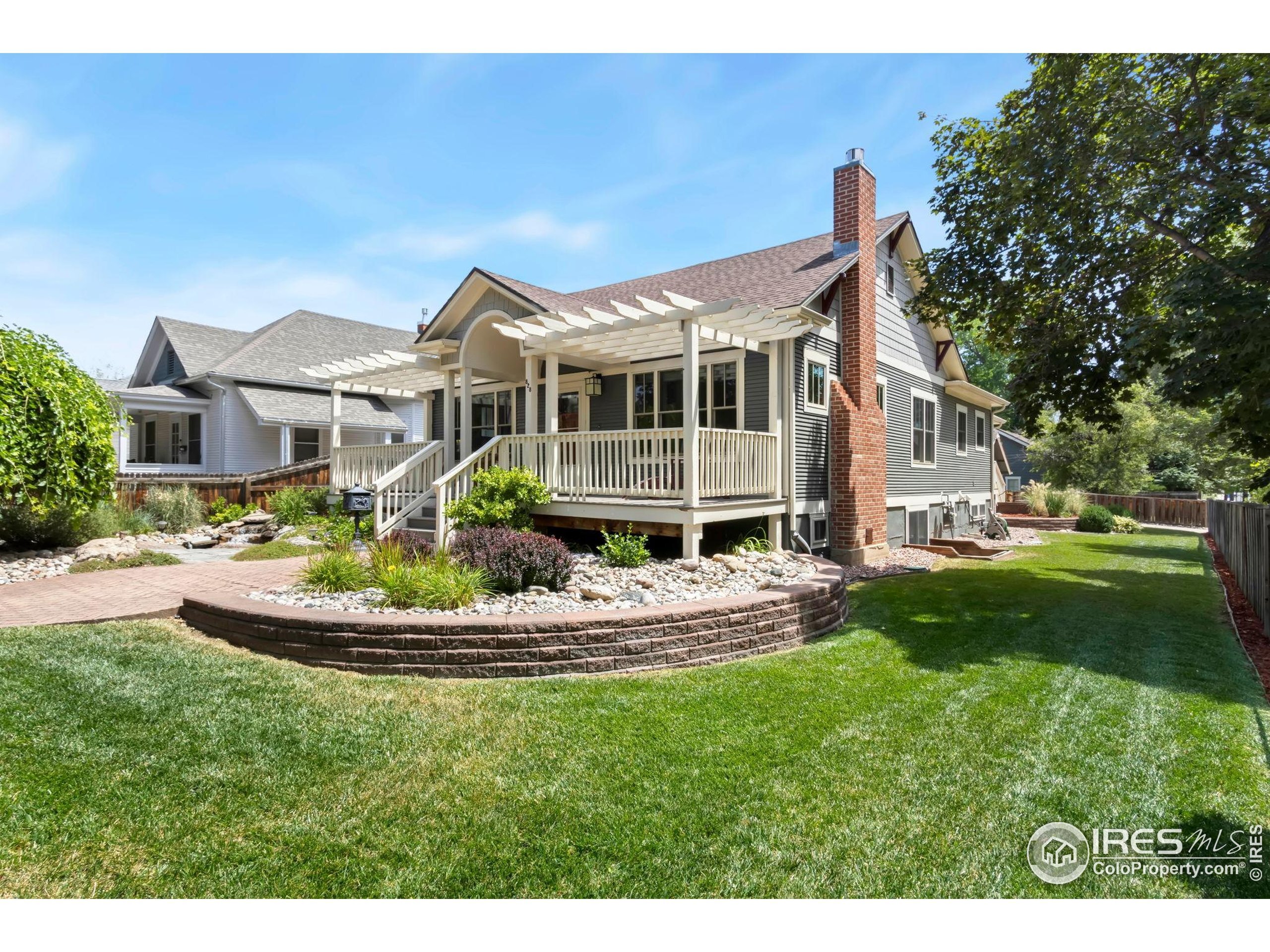Property Photo:  828 Peterson St  CO 80524 