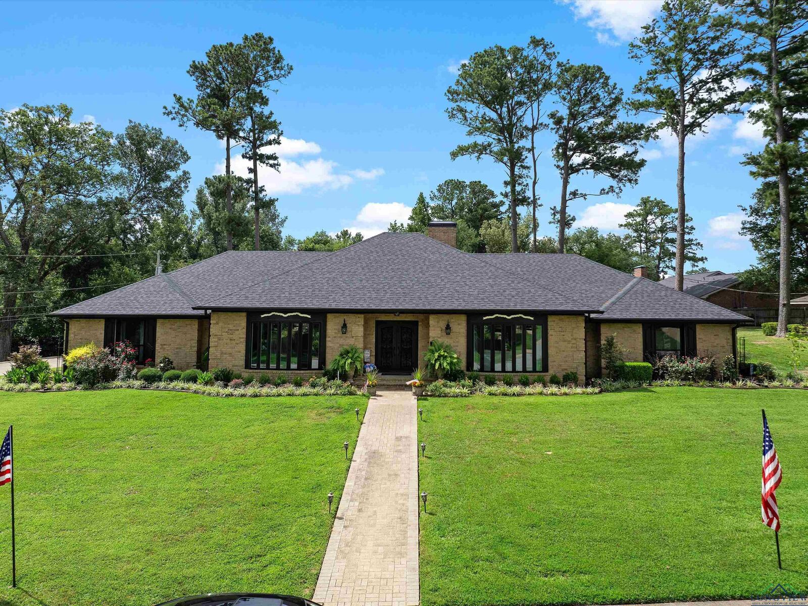 Property Photo: 1103 Larkwood Trail TX 75654
