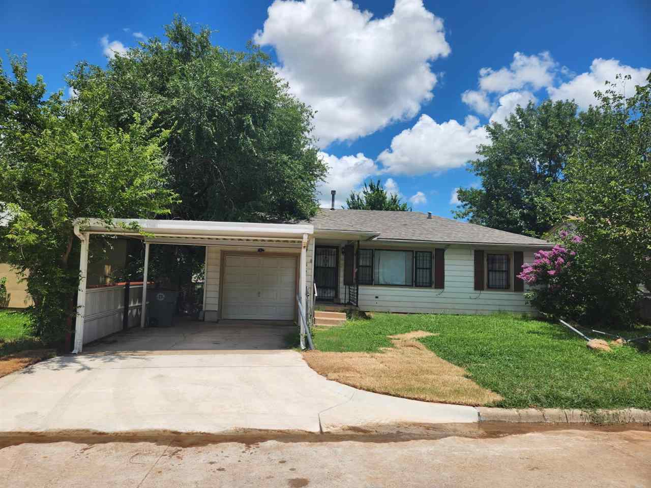 Property Photo: 1911 NW Williams Ave OK 73507