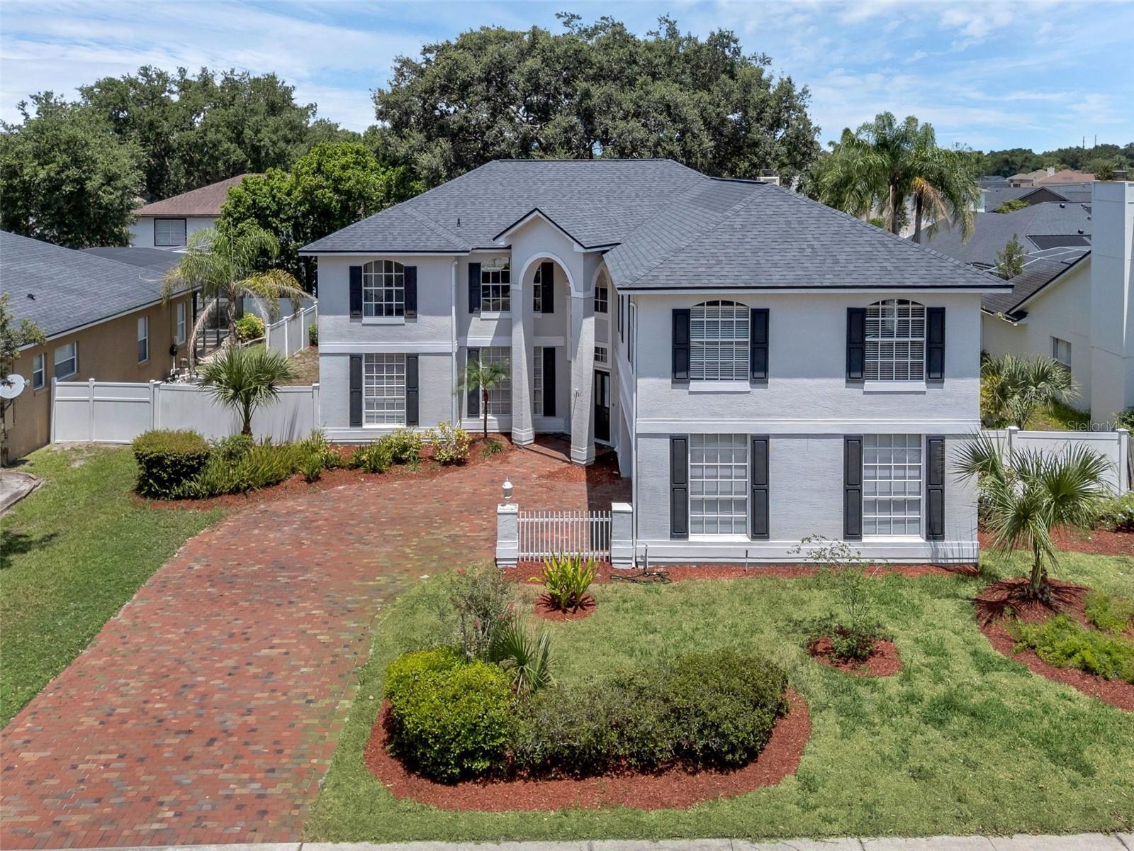 Property Photo: 1121 Needlewood Loop FL 32765