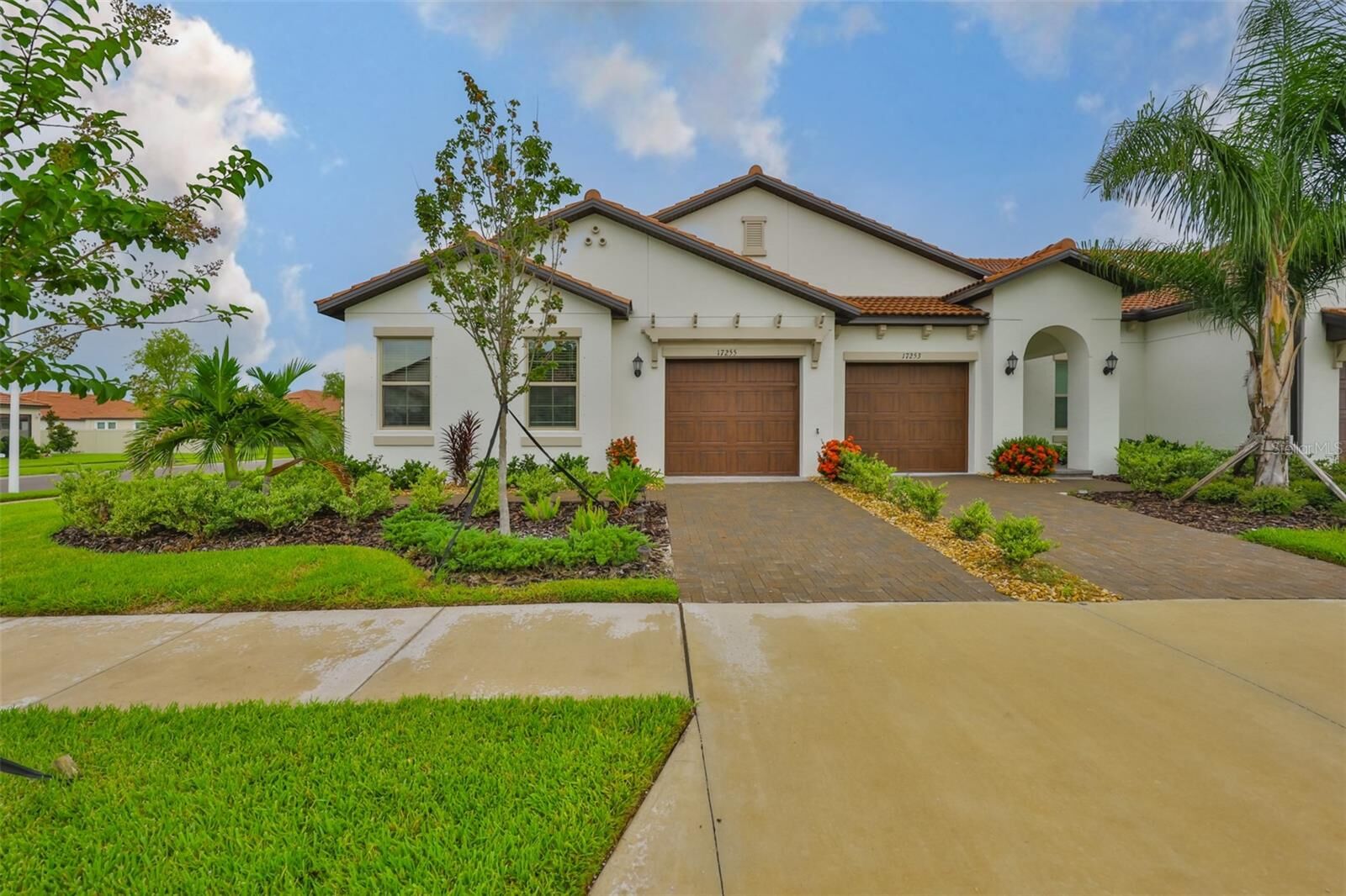 Property Photo:  17255 Holly Well Avenue  FL 33598 