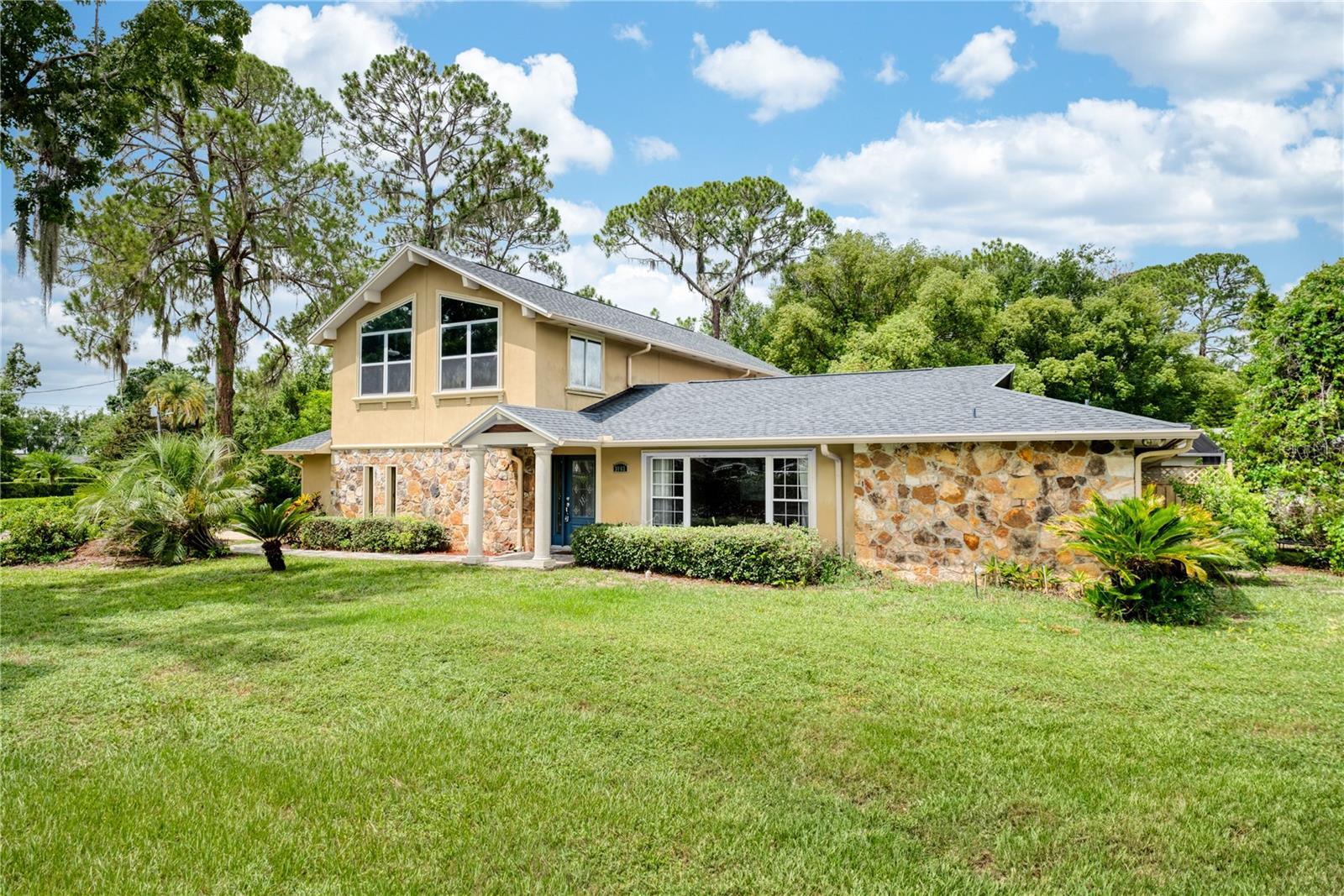 Property Photo: 3102 Cecelia Drive FL 32703