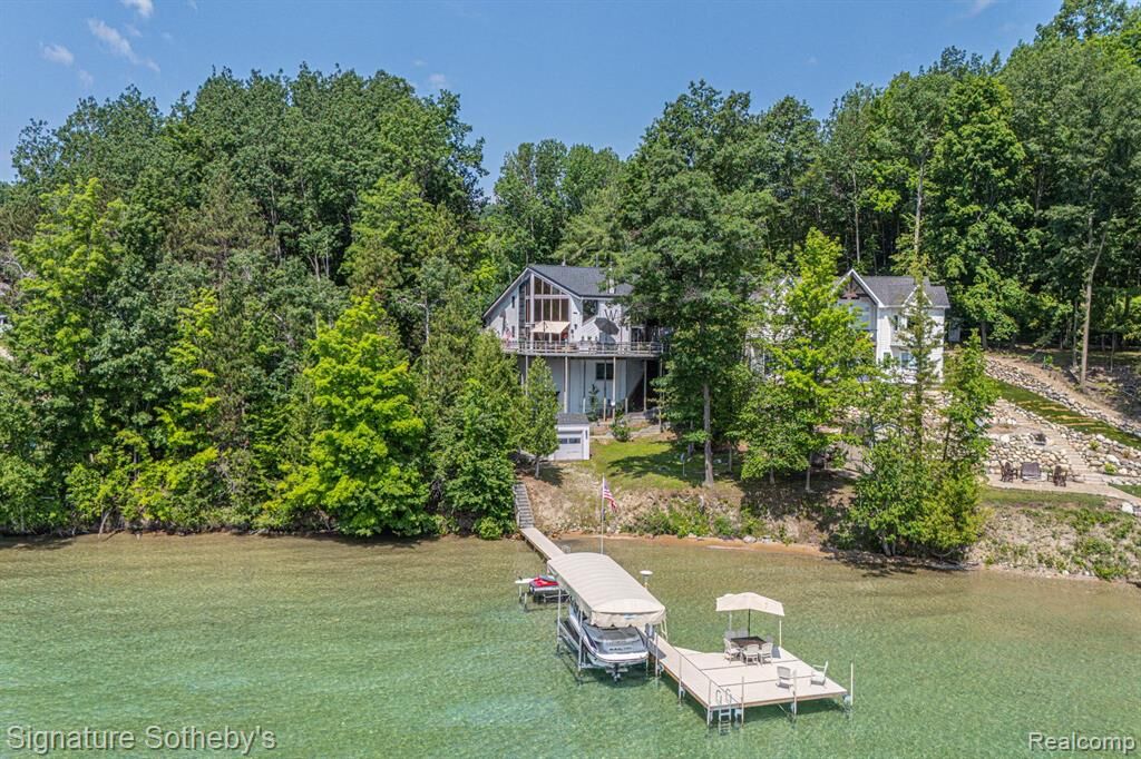 Property Photo: 8641 Brettonwood Shores Road MI 49676
