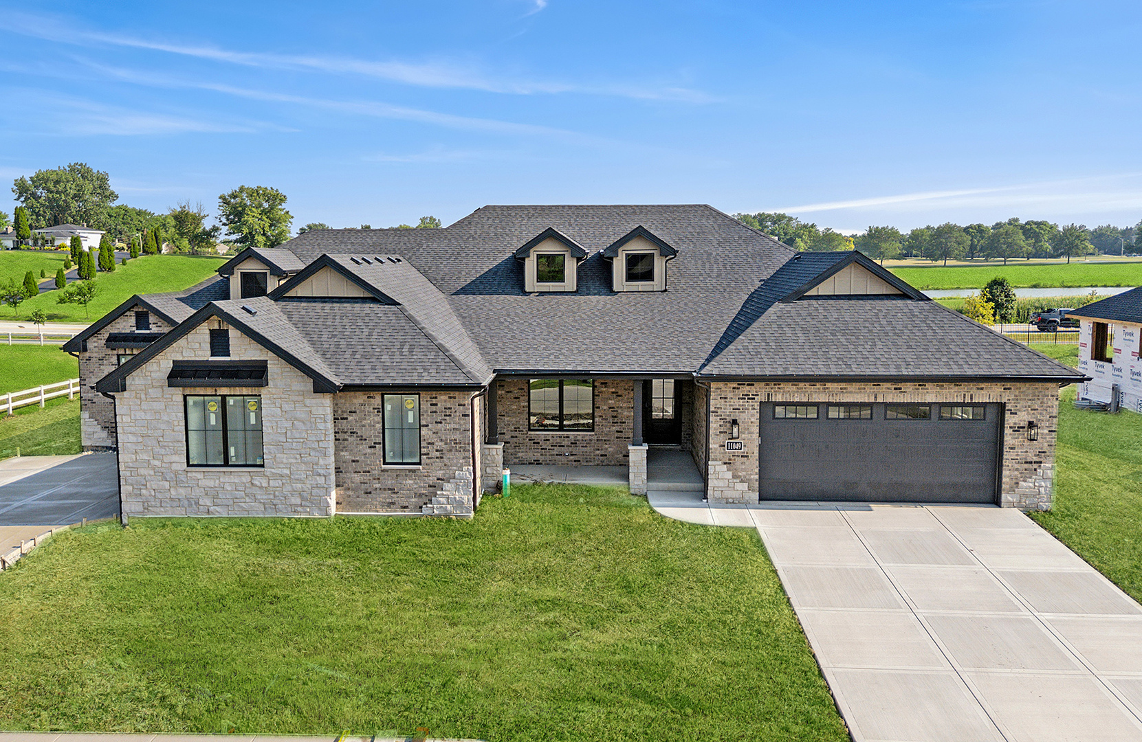 Property Photo: 11049 Lizmore Lane 40B IL 60467