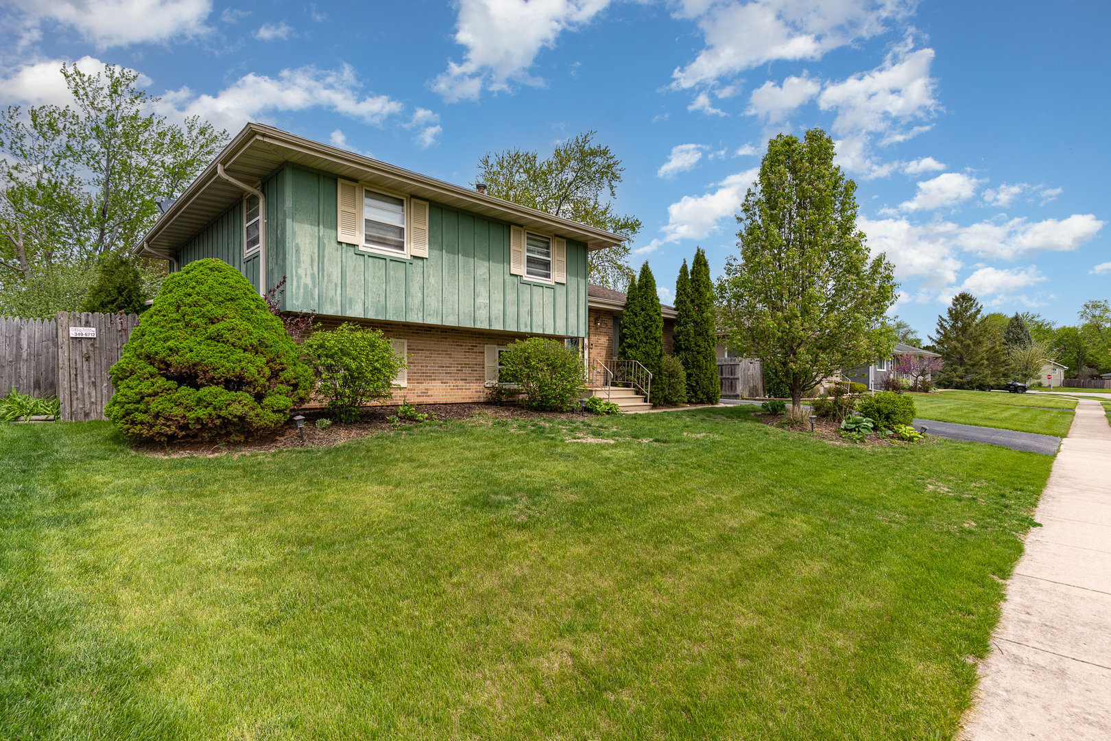 Property Photo: 1339 Addleman Street IL 60431