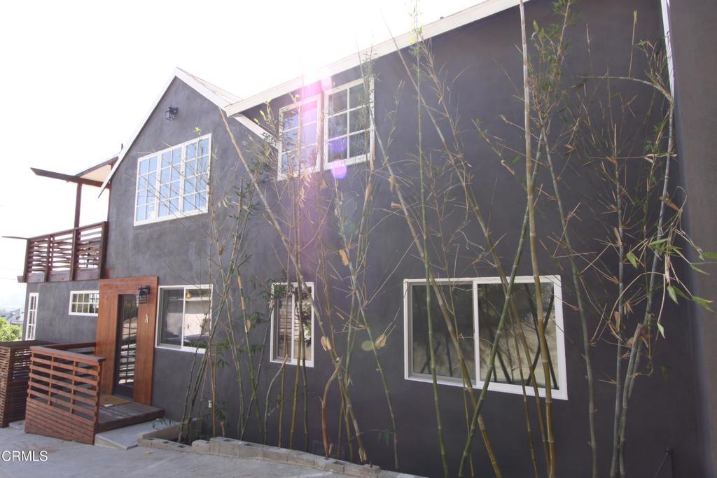 Property Photo:  