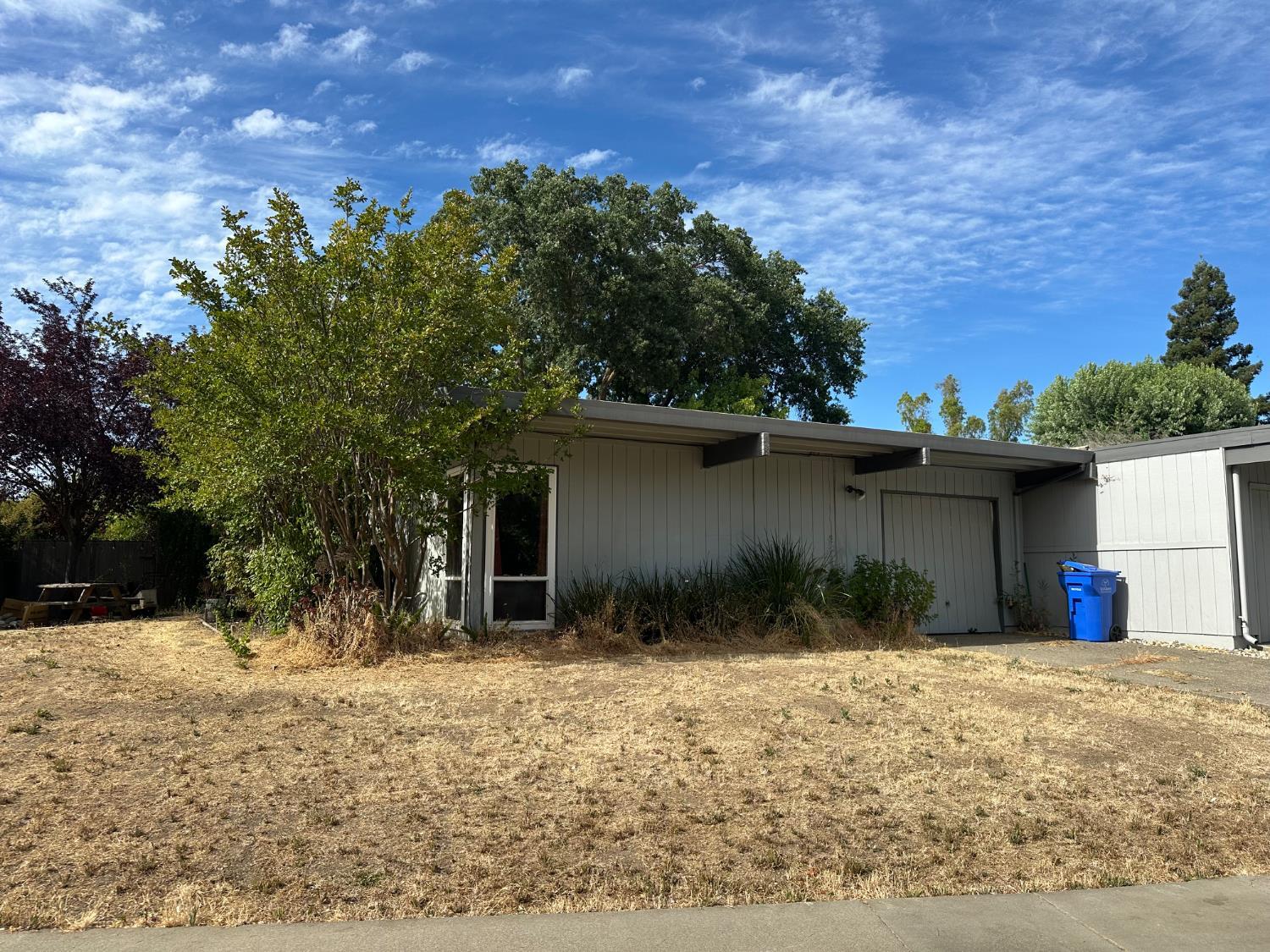 Property Photo: 9445 Ranch Park Way CA 95624