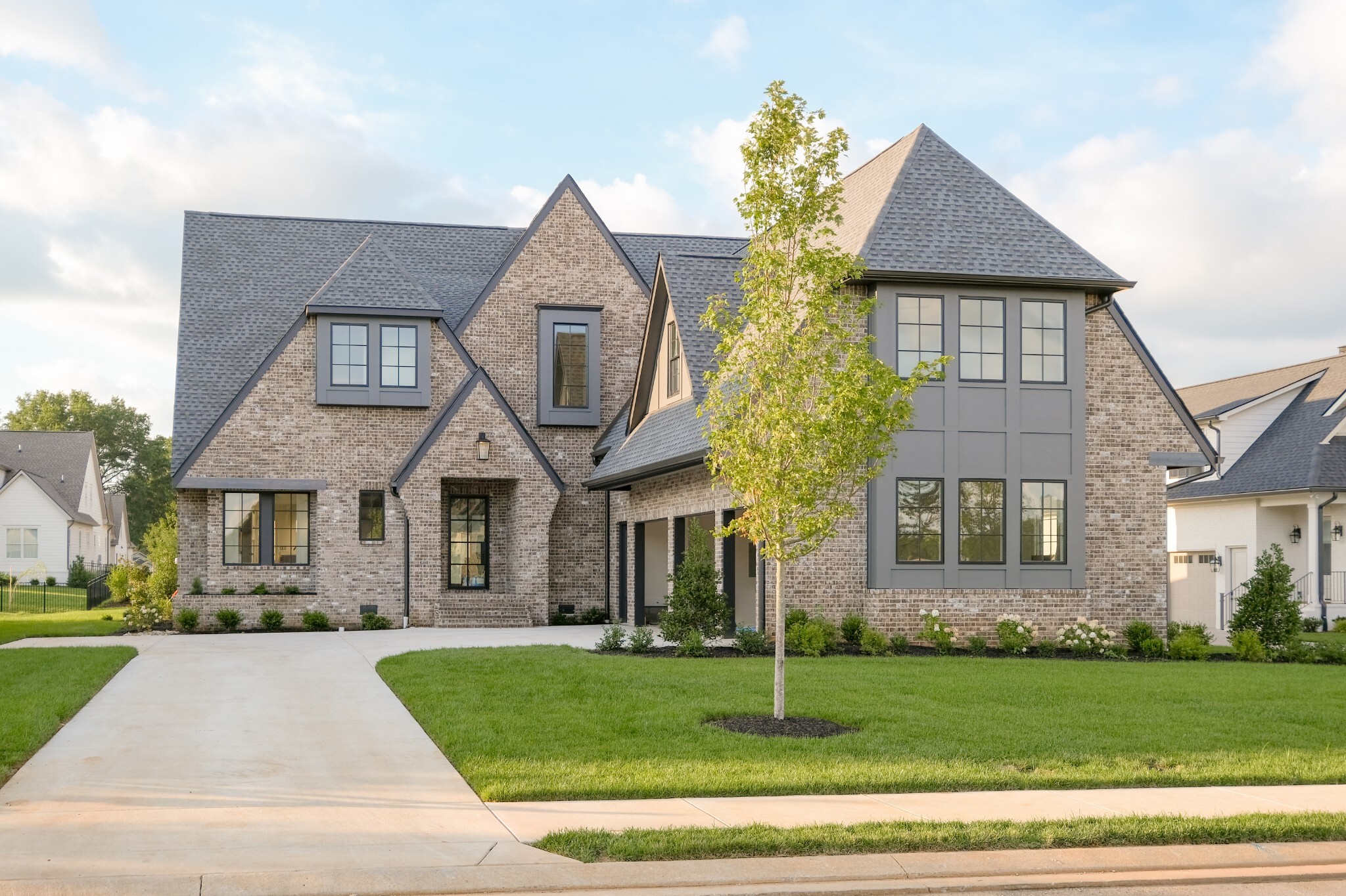 Property Photo: 1726 Rigsby Avenue TN 37129