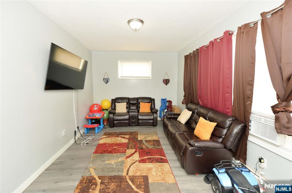 Property Photo:  719 18th Avenue  NJ 07111 