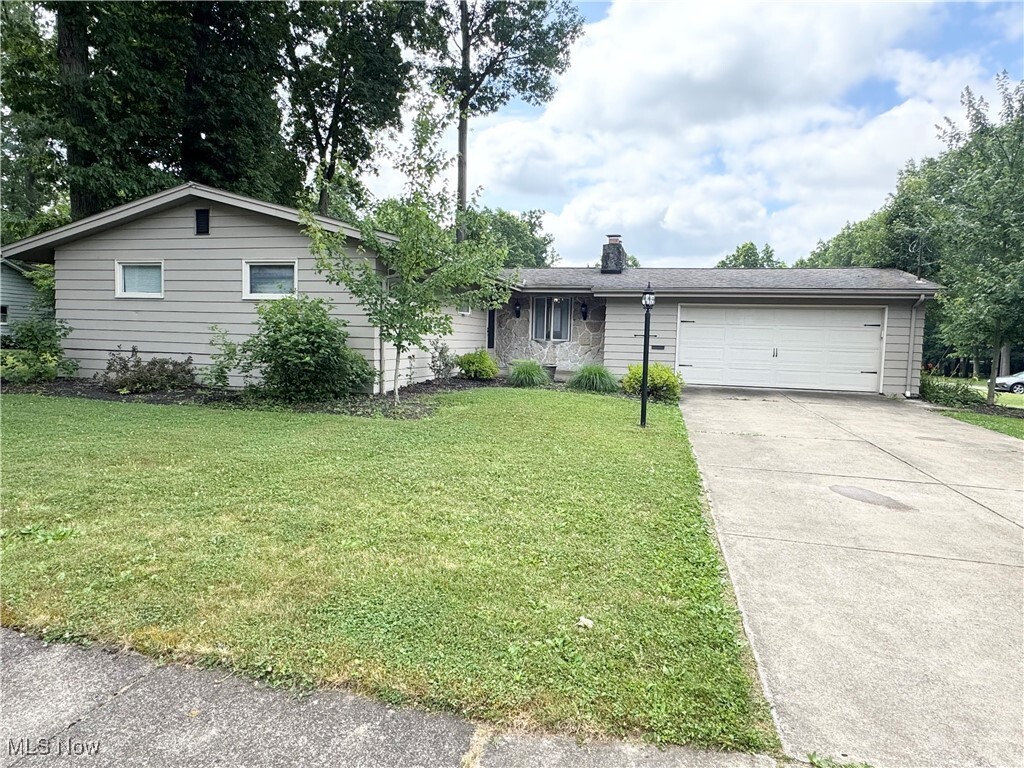 Property Photo: 1425 Tomilu Drive OH 44420