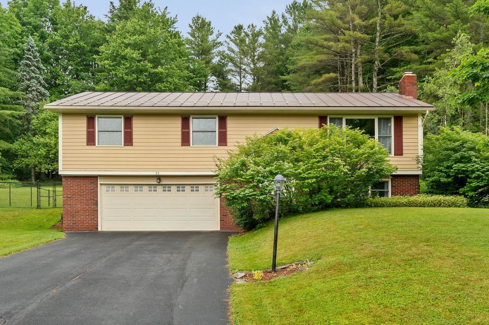 Property Photo:  34 Deerfield Drive  VT 05602 