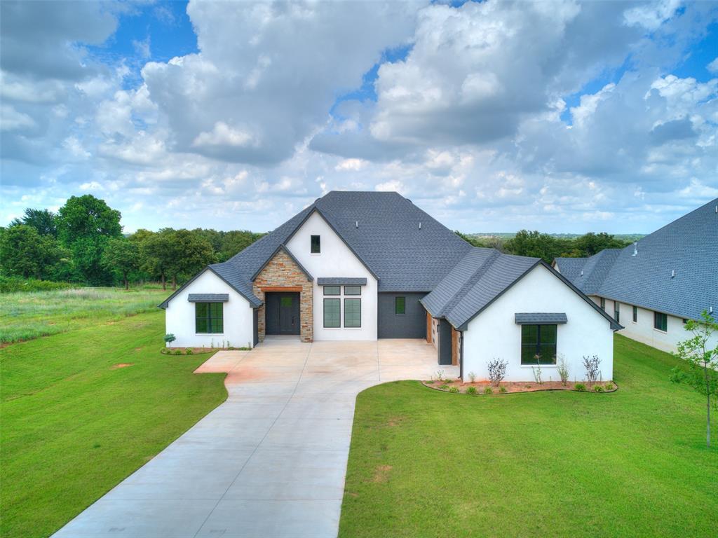 Property Photo: 2261 Winter Creek Boulevard OK 73010