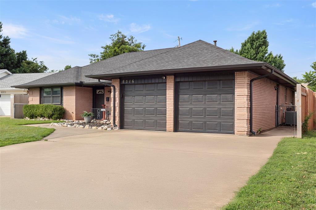 Property Photo: 8316 NW 39th Street OK 73008