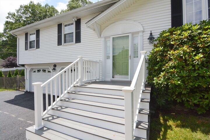 Property Photo: 26 Sunset Dr MA 01757