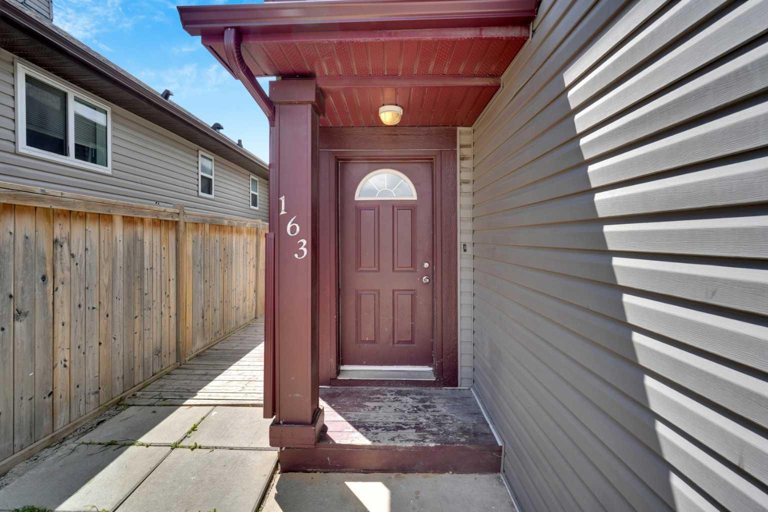 Property Photo:  163 Taravista Drive NE  AB T3J 4T2 